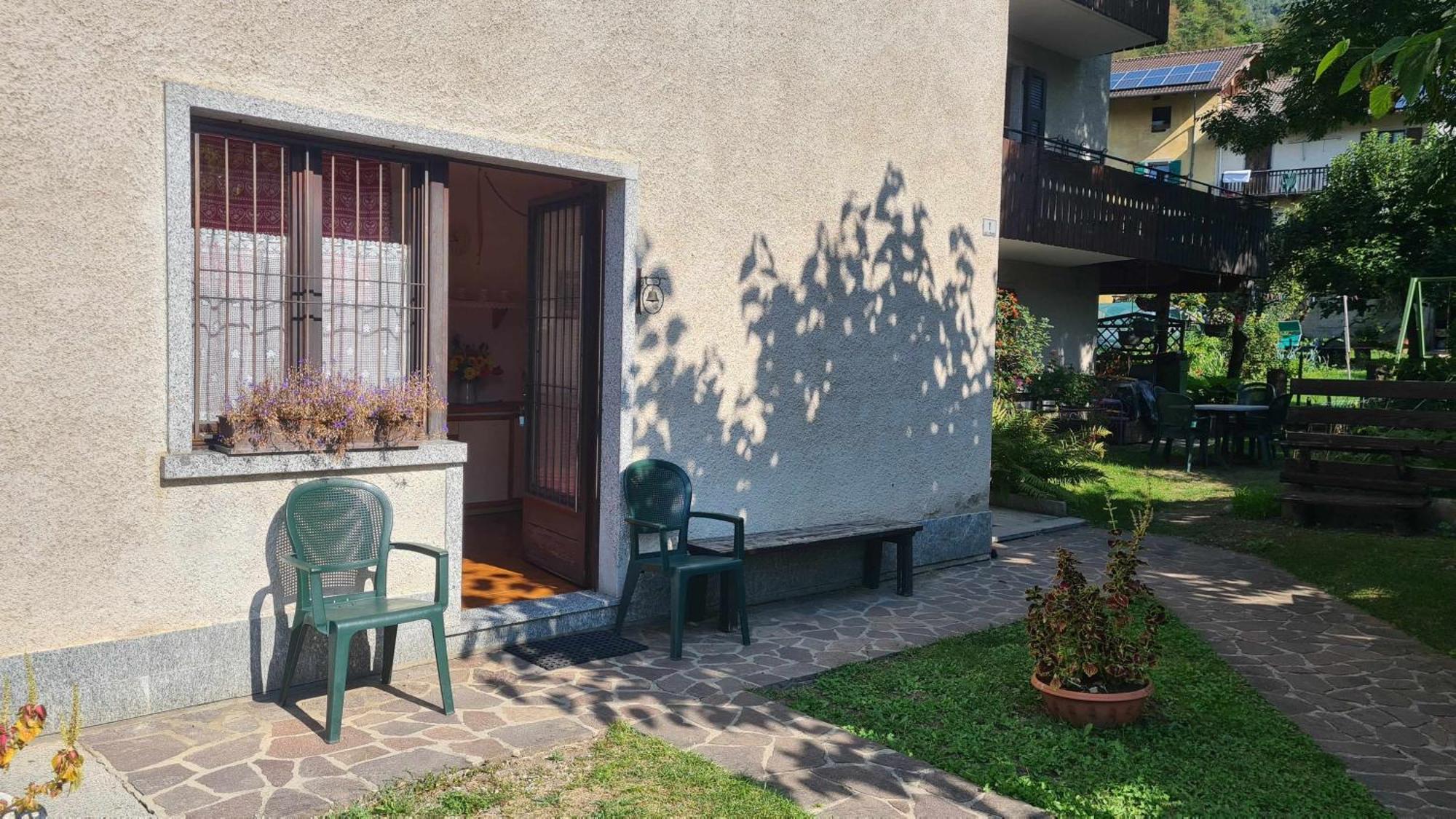 メッツォラゴBioledro Casa Lenaアパートメント エクステリア 写真