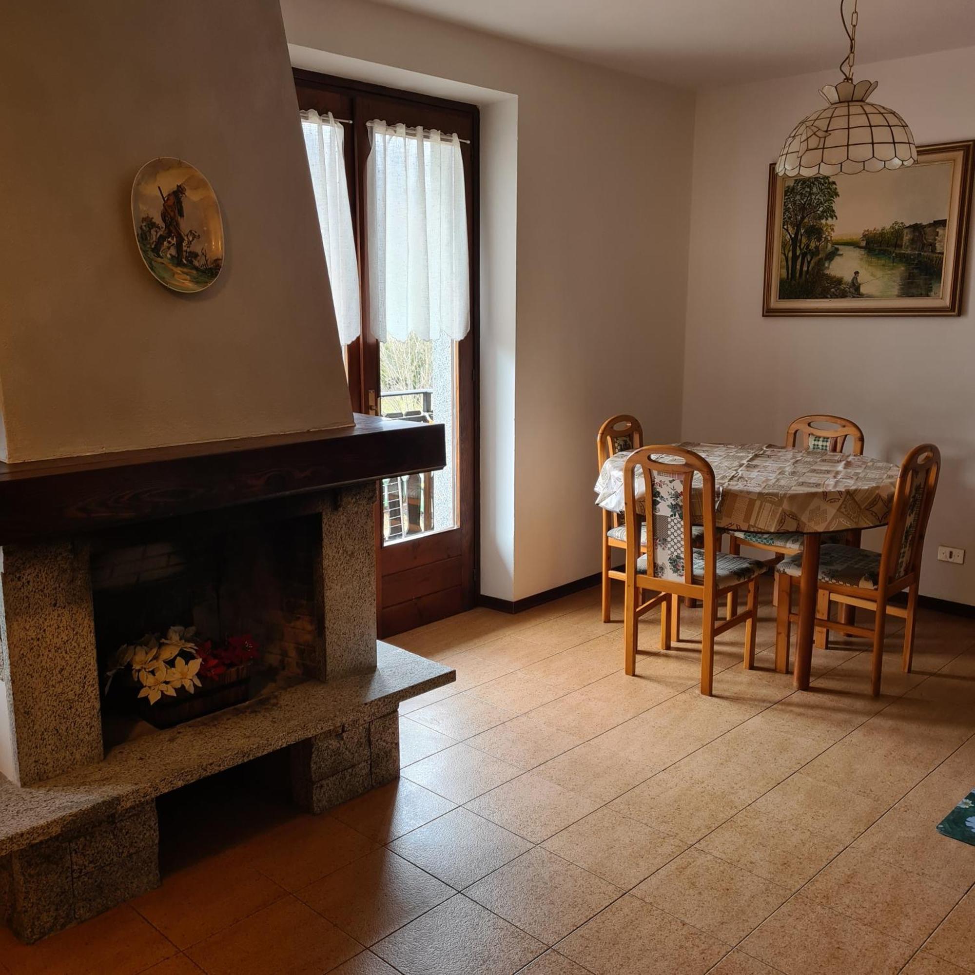 メッツォラゴBioledro Casa Lenaアパートメント エクステリア 写真
